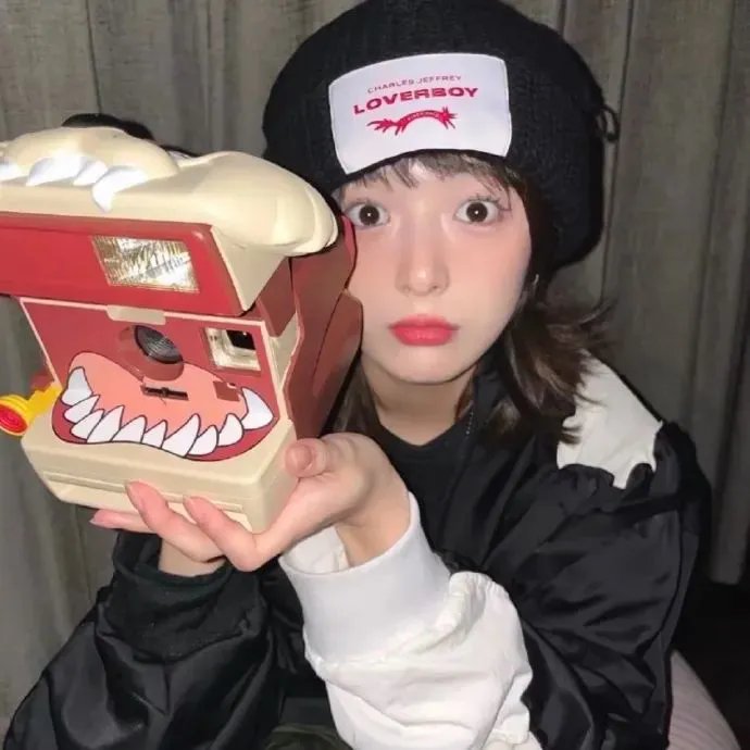 歌女红牡丹